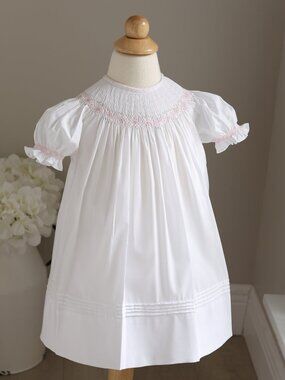 White Ruffled Sleeve Bishop Smocked Heirloom Dress Feltman Brothers Portrait NWT